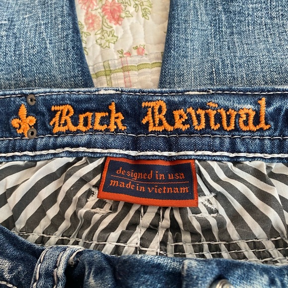 Rock Revival Yandel Easy Straight Jeans size 28 Regular length (32) - Picture 8 of 9